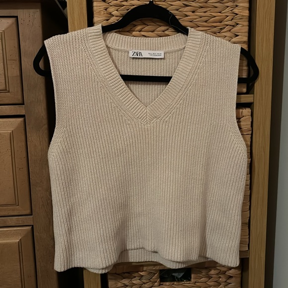Zara sweater vest - Picture 3 of 6